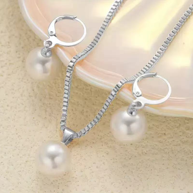 Women's Fashion Ear Light Luxury High Sense Imitation Pearl Jewelry Set