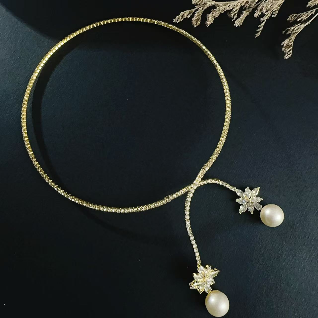 Women's Diamond Open High-grade Party Fashion Alloy Collar