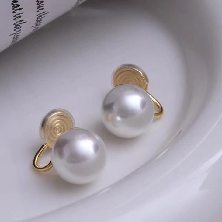 Yuan Strong Light Single Perfect Circle Earrings