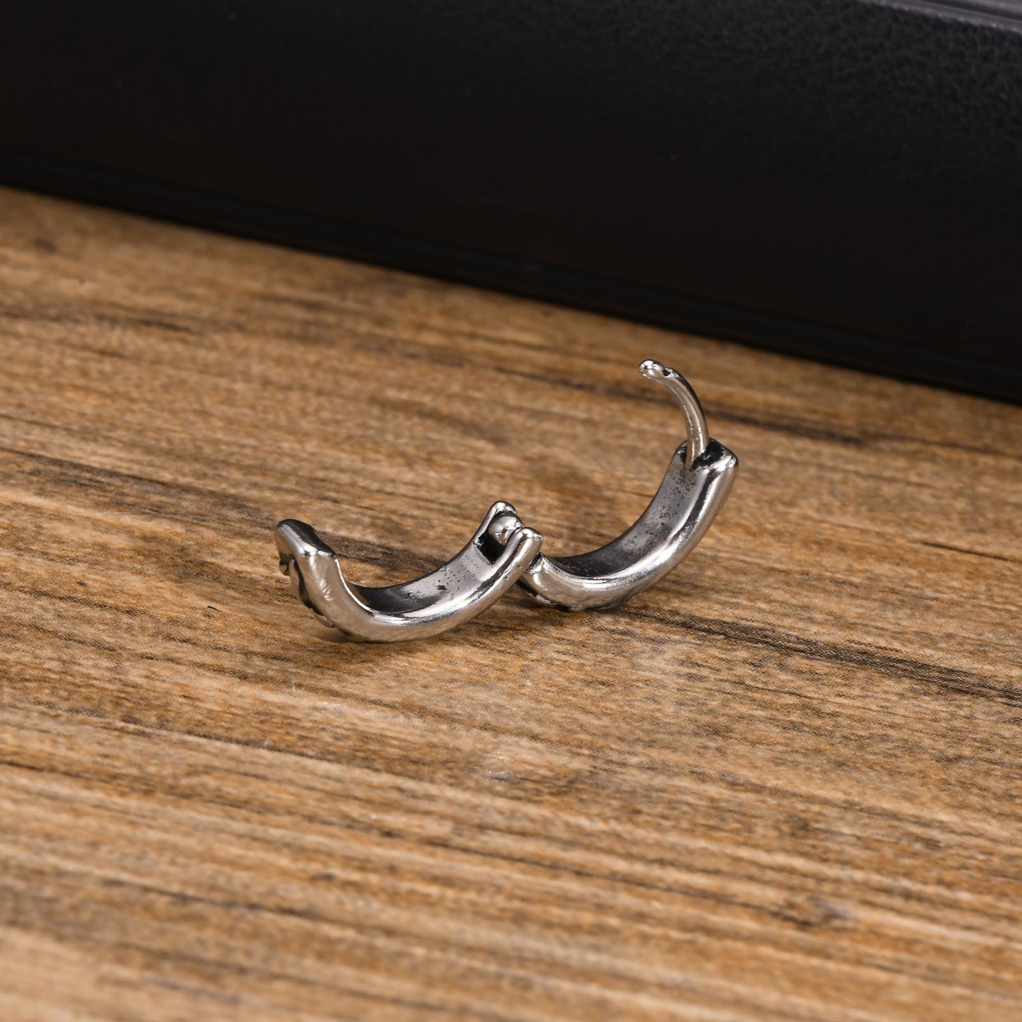Men's Personality Fashion Retro Stainless Steel Ear Earrings