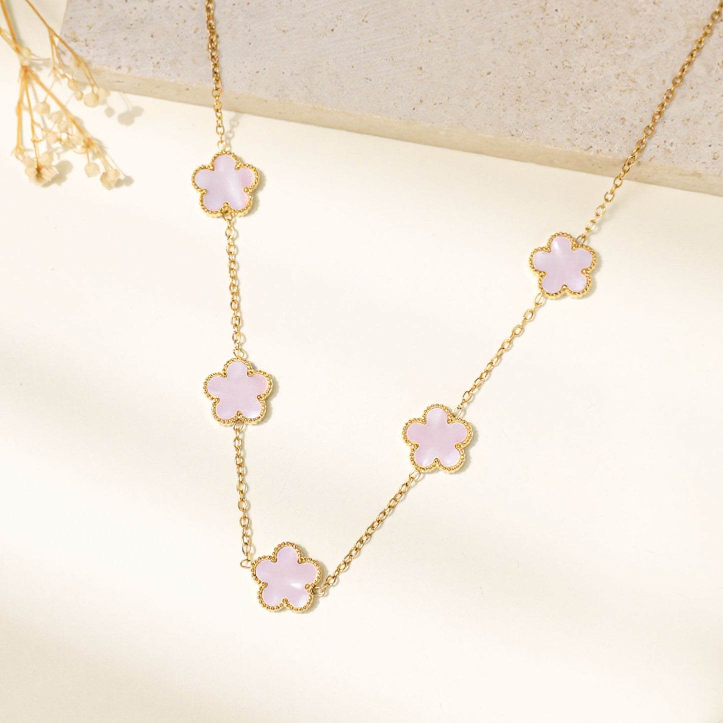 Stainless Steel Parthenocissus Grass Pork Belly Gradient Light Luxury Necklace