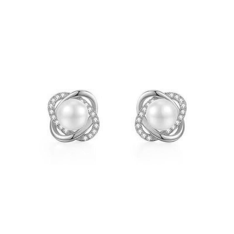 Women's Water Pearl Retro French Small Sier Elegant High-grade Four Leaf Stud Earrings