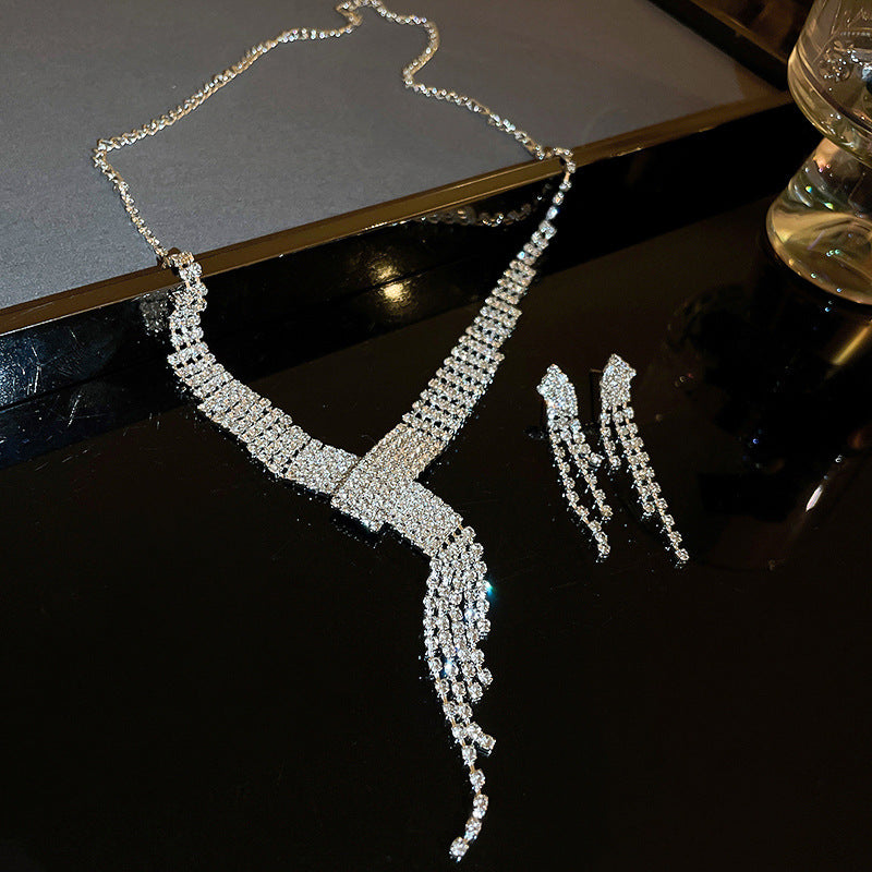 Diamond Geometric Suite Light Luxury Clavicle Jewelry Set
