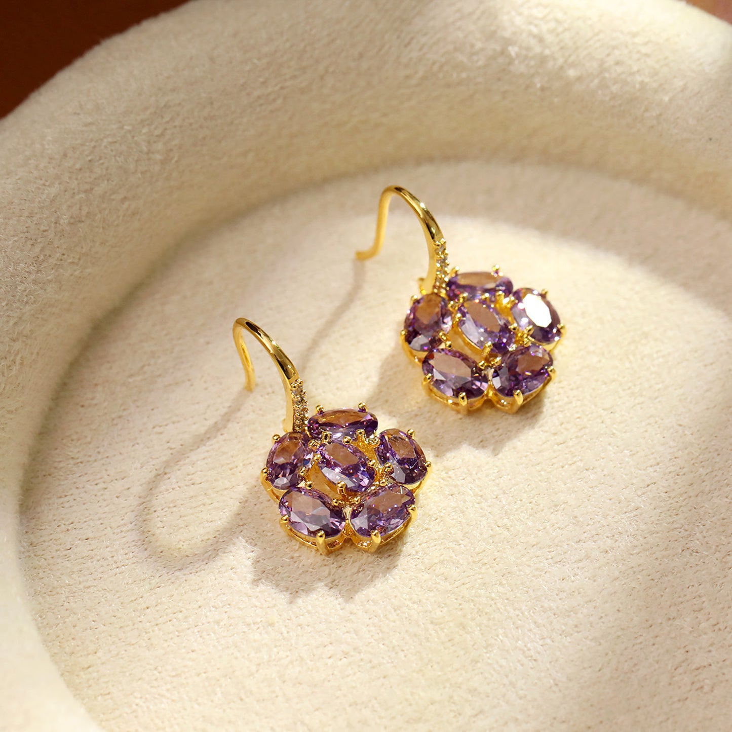 Women's Rhinestone Ball Light Luxury Flower Exquisite Earrings