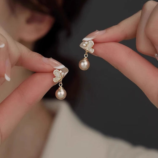 Women's Light Luxury Butterfly Champagne Pearl Summer Earrings