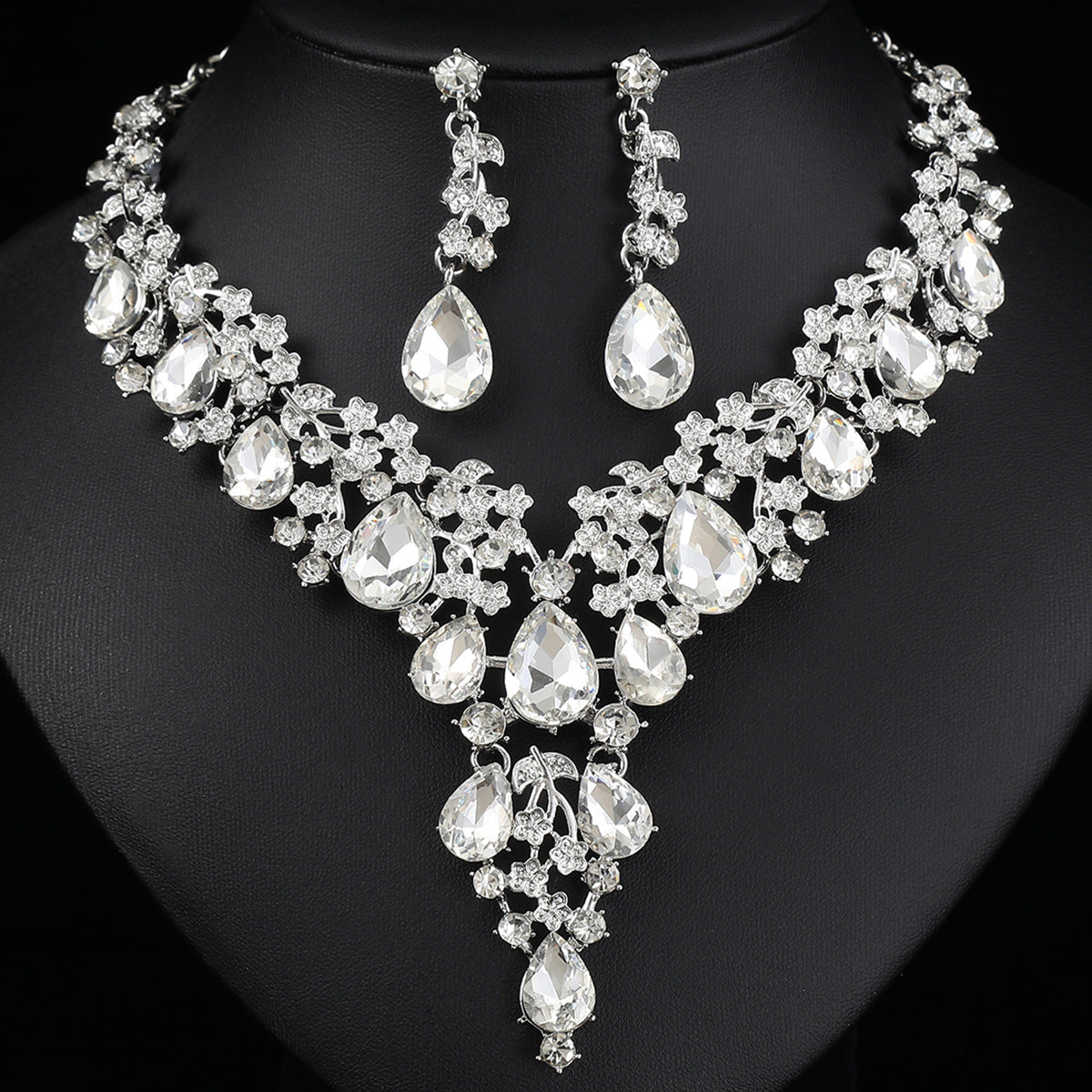 Suite High-grade Three-piece Bridal Wedding Dress Jewelry Set