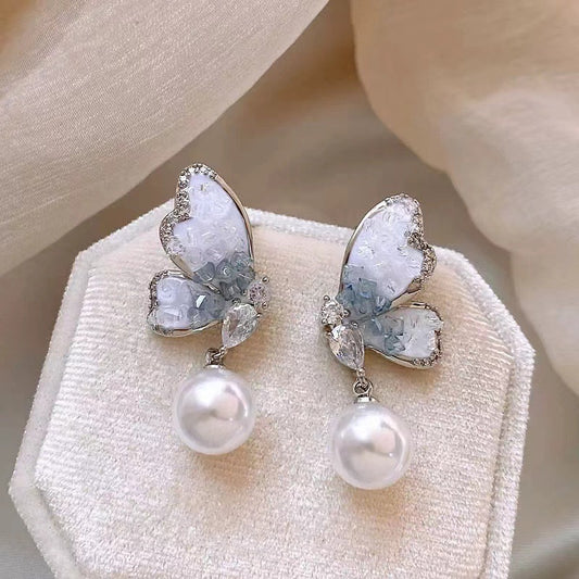Super Light Luxury Butterfly Pearl Design Rings
