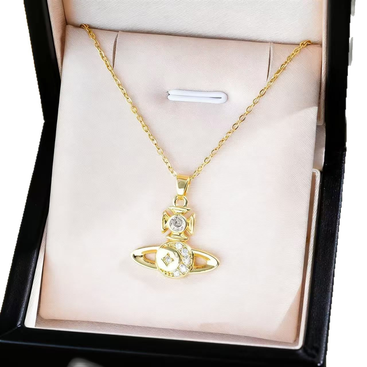 Saturn Temperament Titanium Steel Sweet Cool Diamond Necklaces
