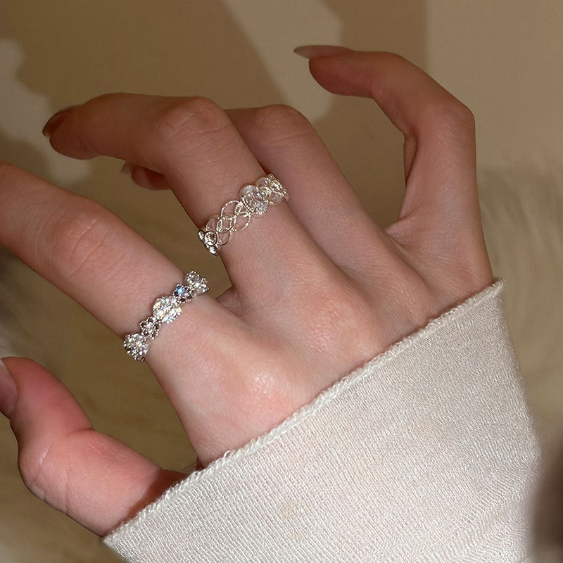 Women's High-grade Lace Hollow Shiny Diamond Mild Luxury Retro Fashion Rings