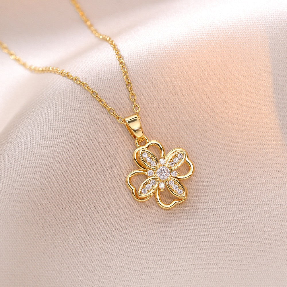 Women's Colorful Flower Titanium Steel Clavicle Chain Necklace