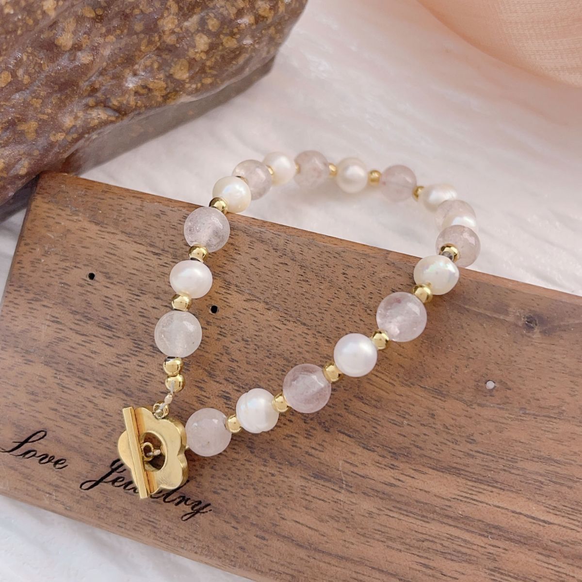 Summer Fresh Sweet Beaded Hollow Small Flower Button Bracelets