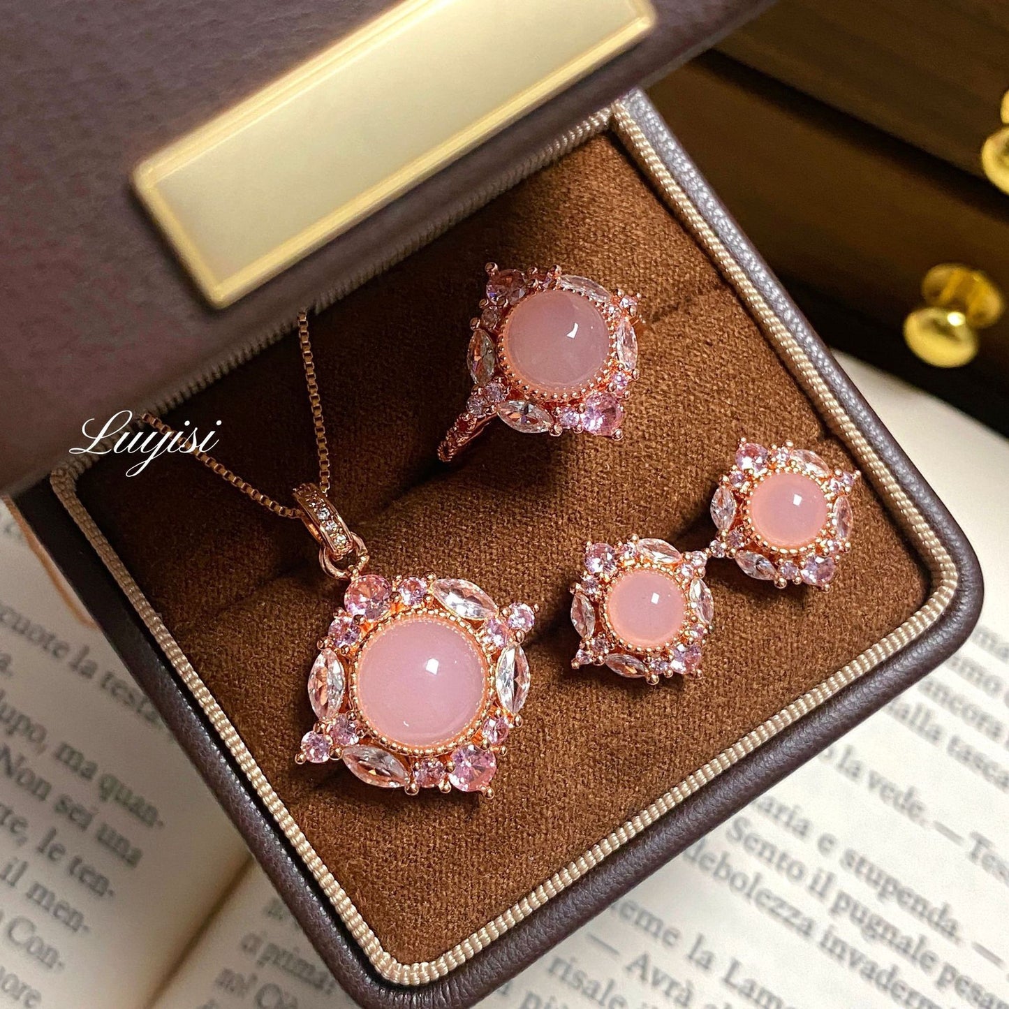 Retro French Pink Crystal Antique Style Jewelry Set