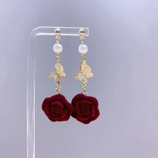 French Retro Burgundy Veet Rose Three-dimensional Butterfly Rings
