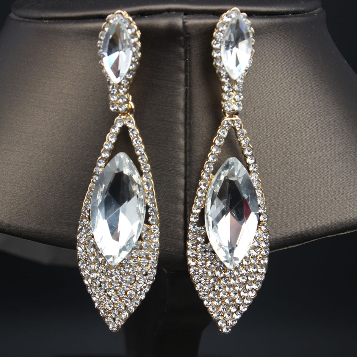 Exaggerated Glittering Crystal Gem Female Bride Earrings