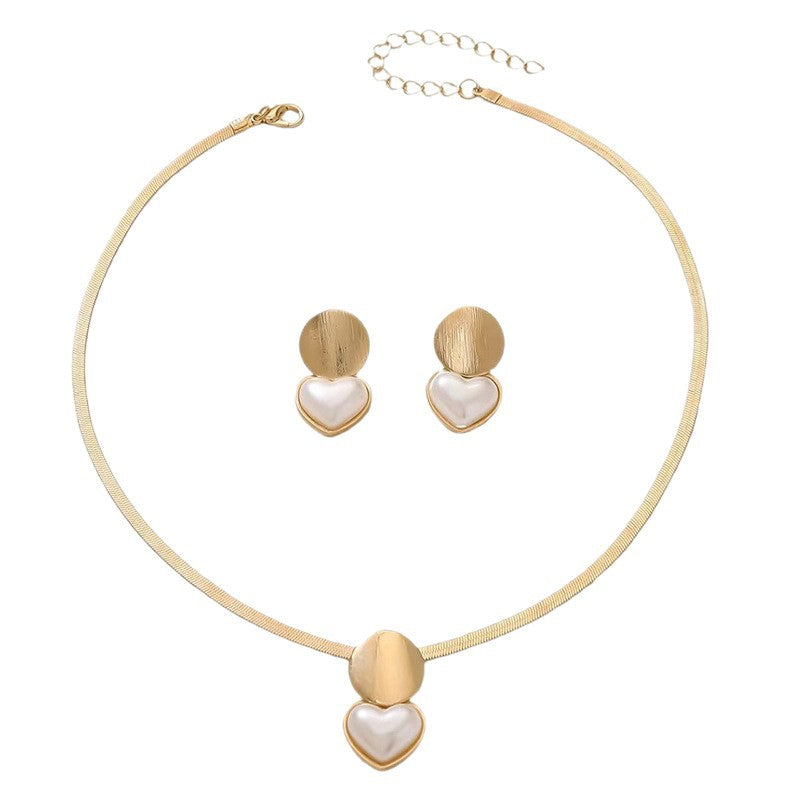 Love Heart Suite Niche Design Clavicle Chain Commute Jewelry Set