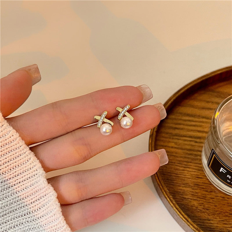 Women's Bone Niche Clips Light Luxury Elegant Stud Earrings
