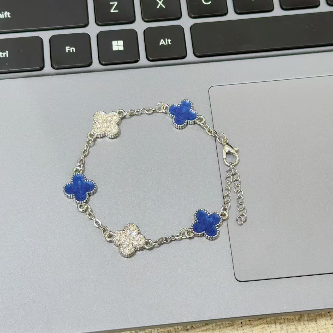 Titanium Steel Double-sided Classic Four-leaf Clover High-grade Niche Bracelet