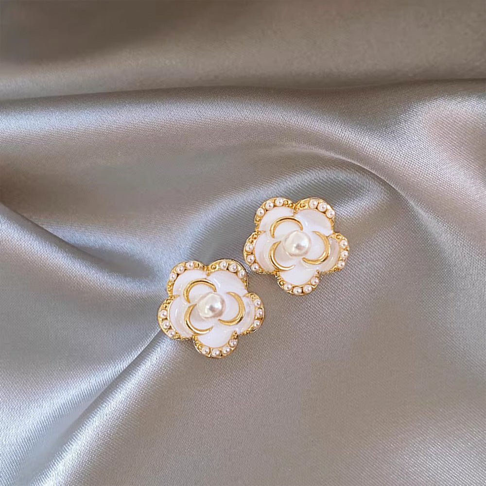 Inlaid Zircon Flower Elegant High-grade Pearl Earrings