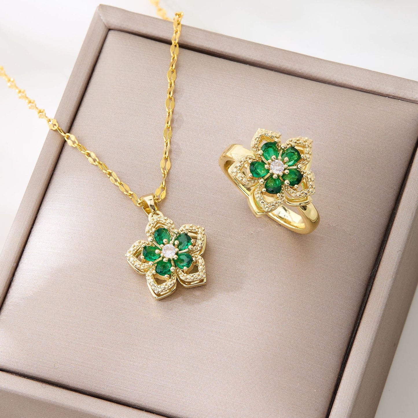 Stainless Steel Chain Waterproof Durable Colorfast Jewelry Set