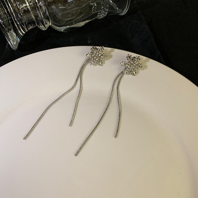 Luxury Fashion Versatile Elegant High-grade Sweet Cool Personality Earrings