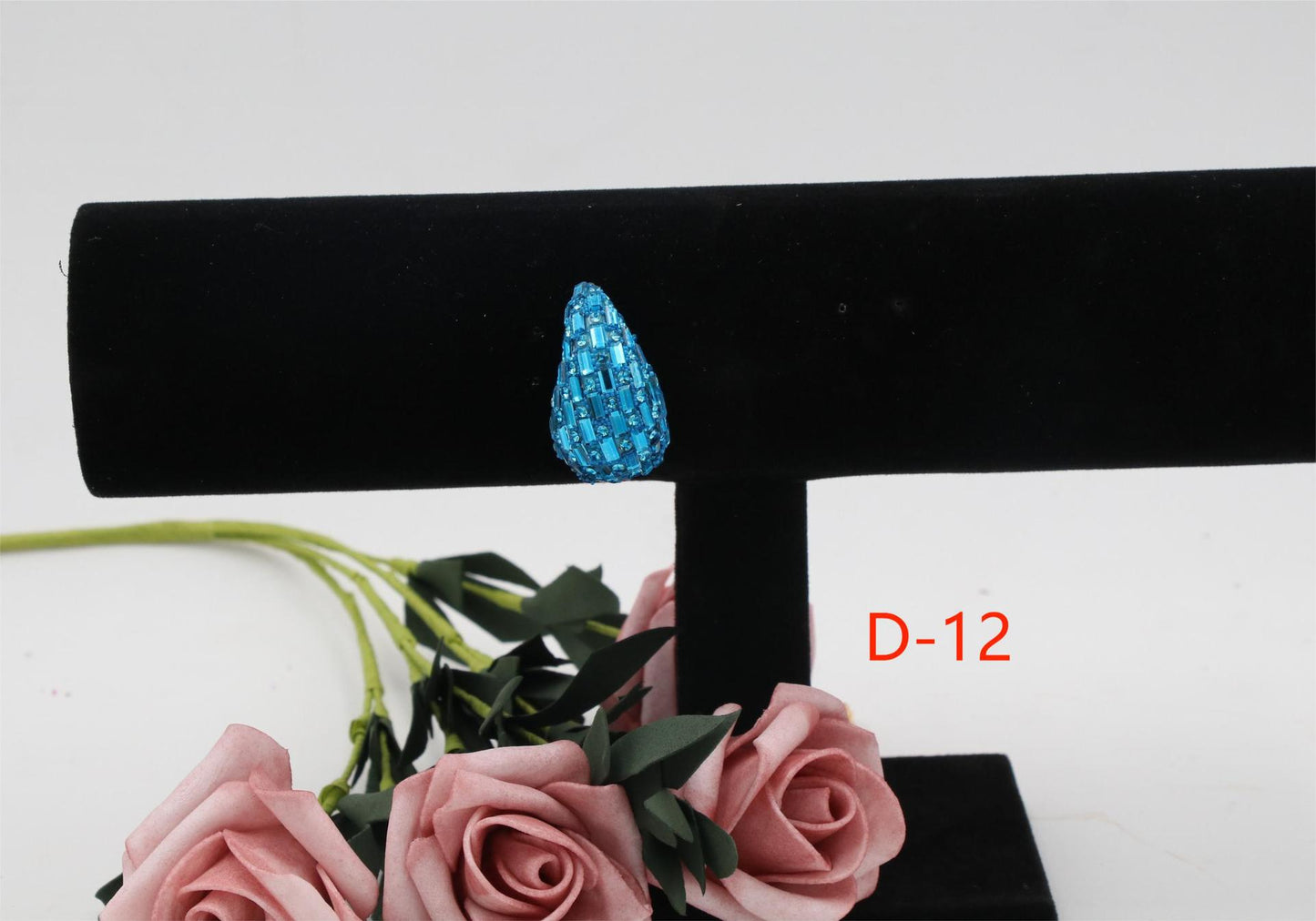 Niche Comma Glass Full Diamond Light Luxury Fashion Earrings