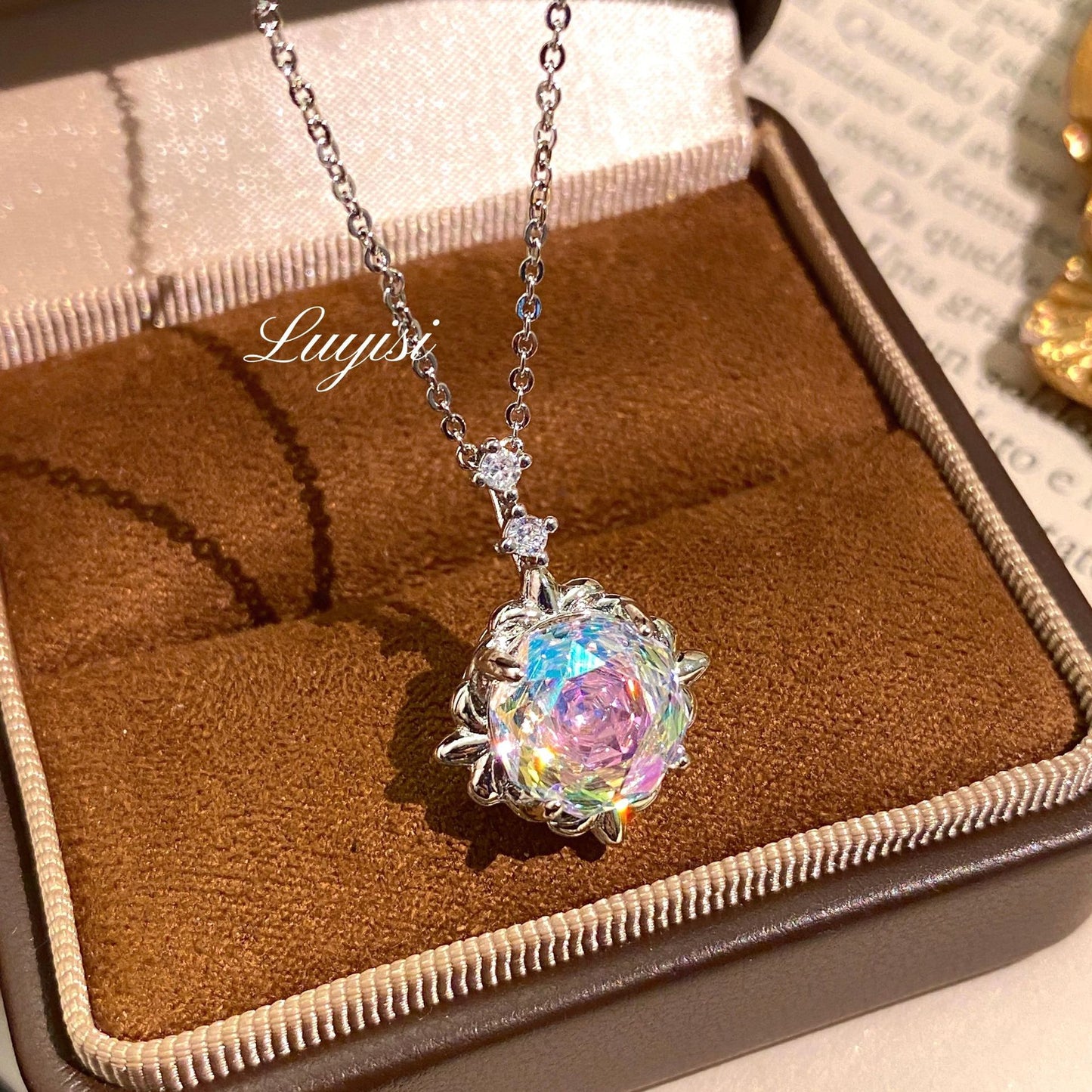 Blue Inlaid High Carbon Diamond Brilliant Sapphire Pendants