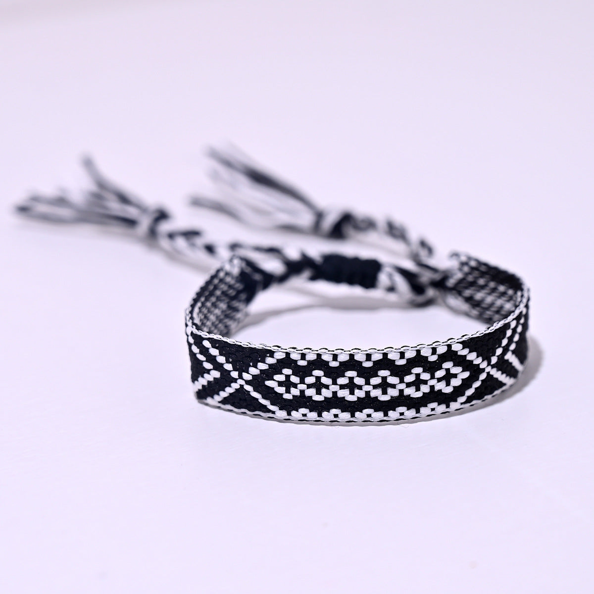 Machine Woven Bohemian Hand-knitted Rope Lucky Friendship Tassel Bracelets