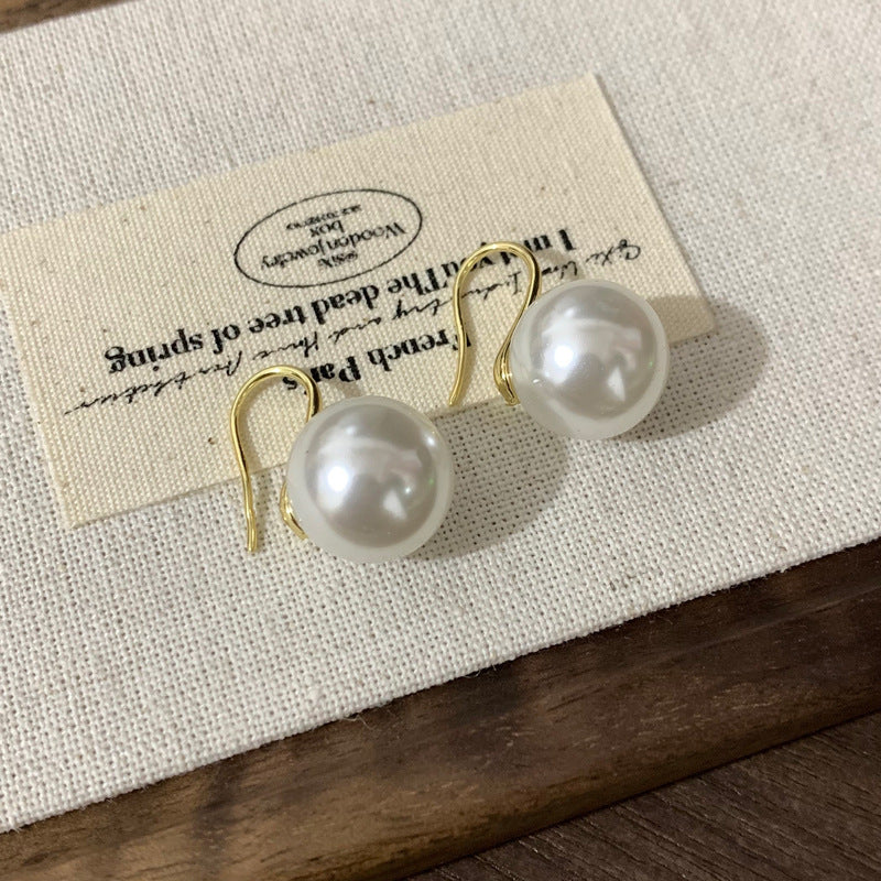 Luxury Simplicity Polo Pearl Fashion Generous Earrings