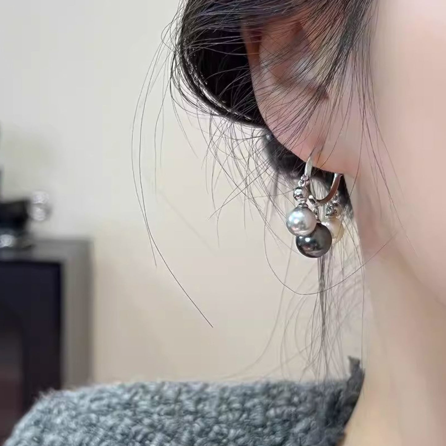 Women's Fashion Gradient Pearl Small Ear Eardrops Sier Stud Earrings