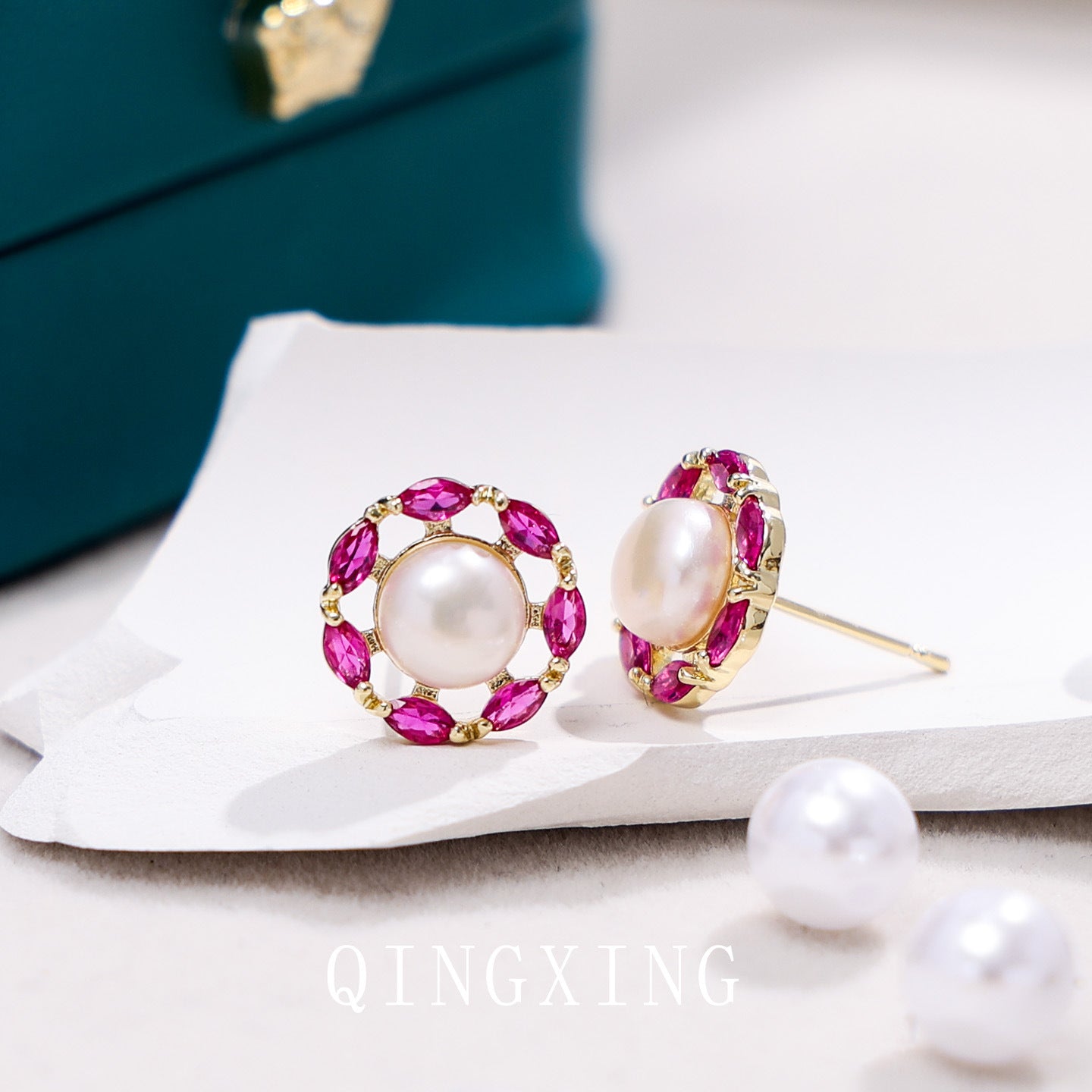 Women's Corundum Freshwater Pearl Ear Pigeon Blood Stud Earrings