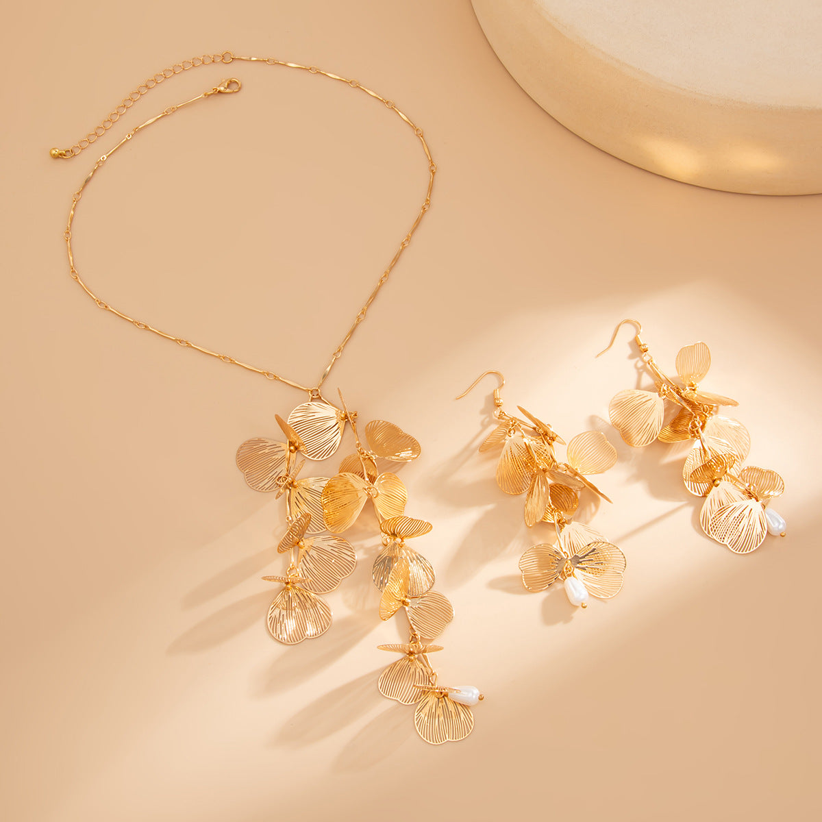 Niche Ginkgo Leaf Tassel Sweet Cool Style Design Vintage Collar