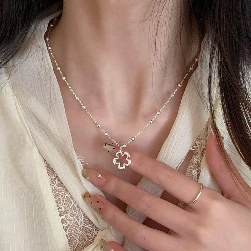 Sier Safety Lock Chinese Style White Necklace