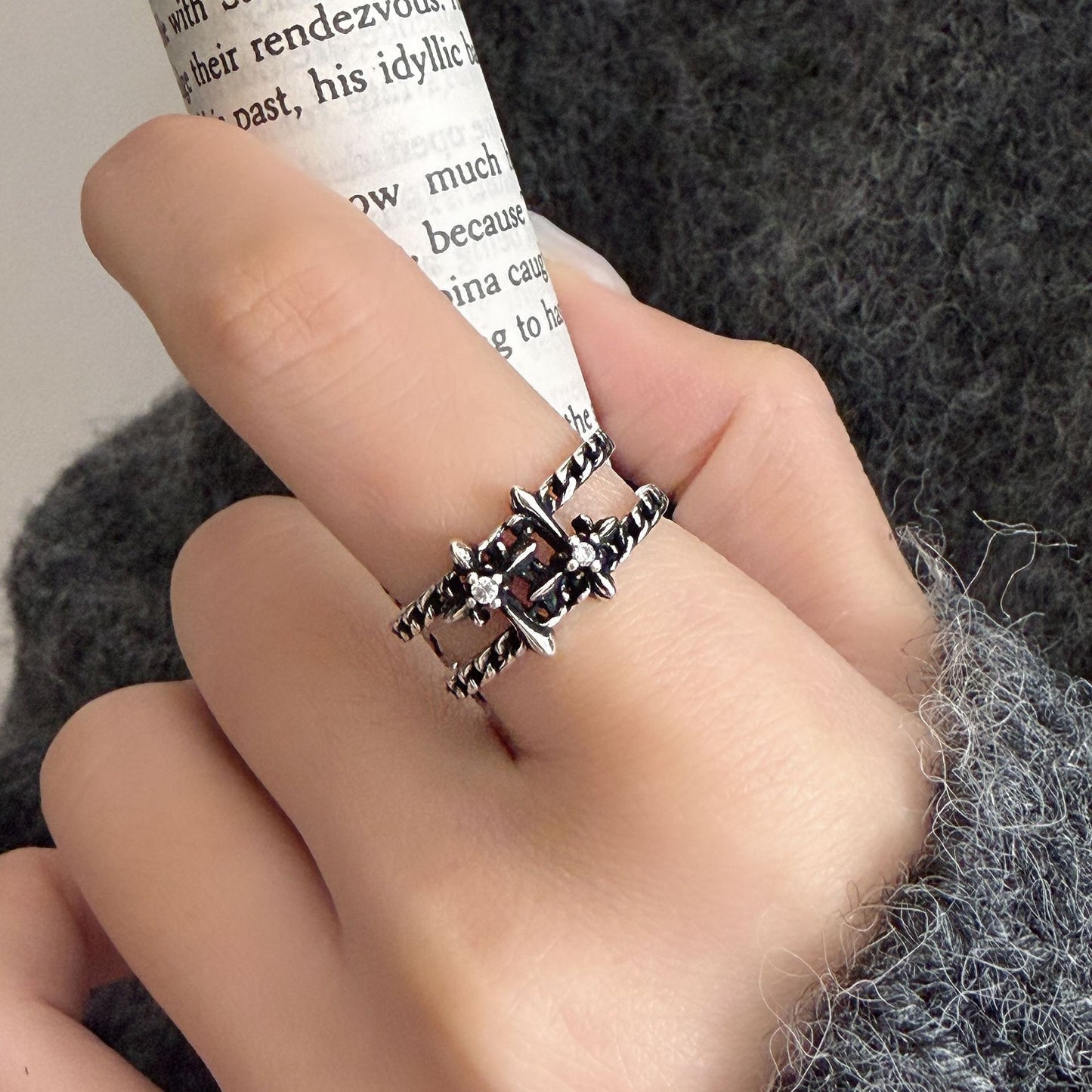 Women's Cool Style Cross Retro Vintage Open-end Adjustable Rings