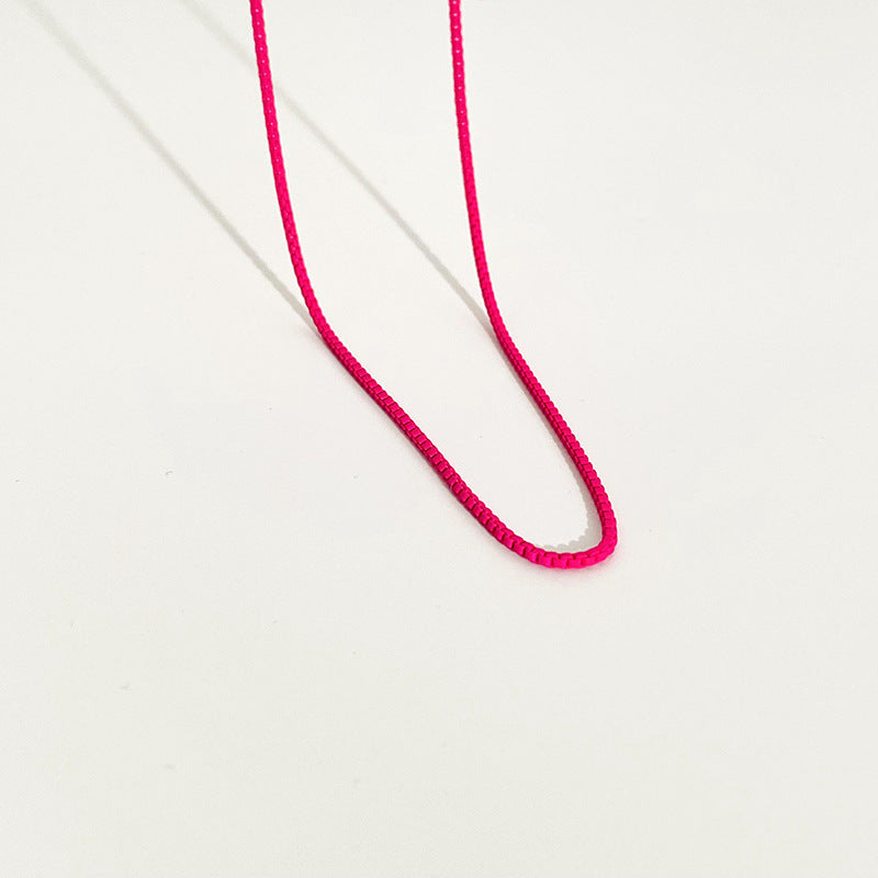 Niche Temperament Entry Lux Design Gold Necklace