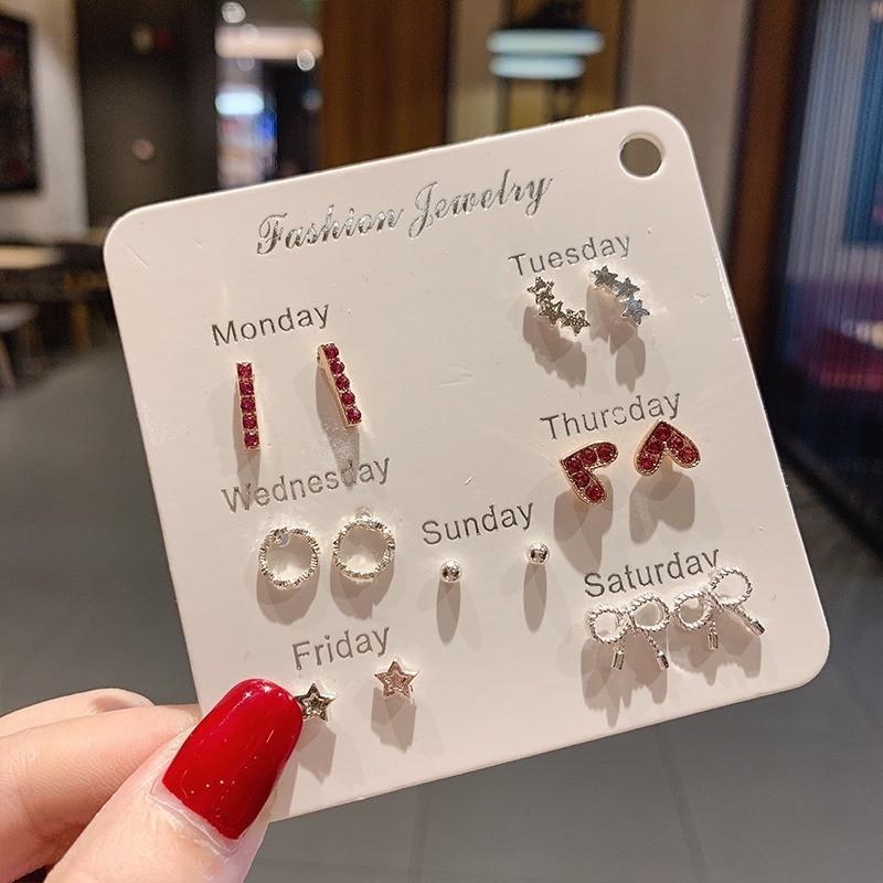 Women's Bone Niche Clips Light Luxury Elegant Stud Earrings