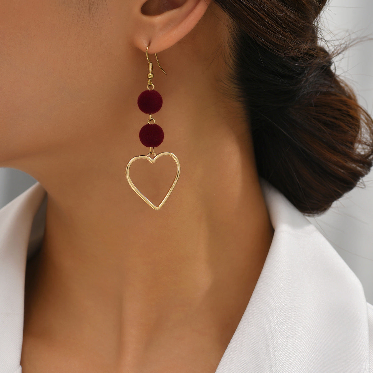 Wine Red Flocking Heart-shaped Long Retro Sweet Elegance Rings