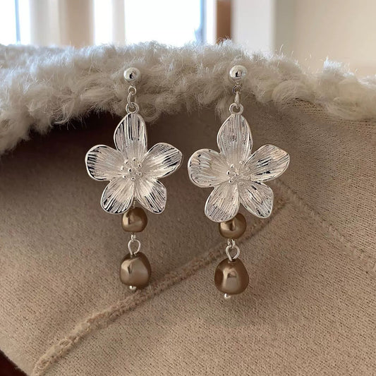 French Retro Flower Pearl Tassel High-grade Elegant Fashion Stud Earrings