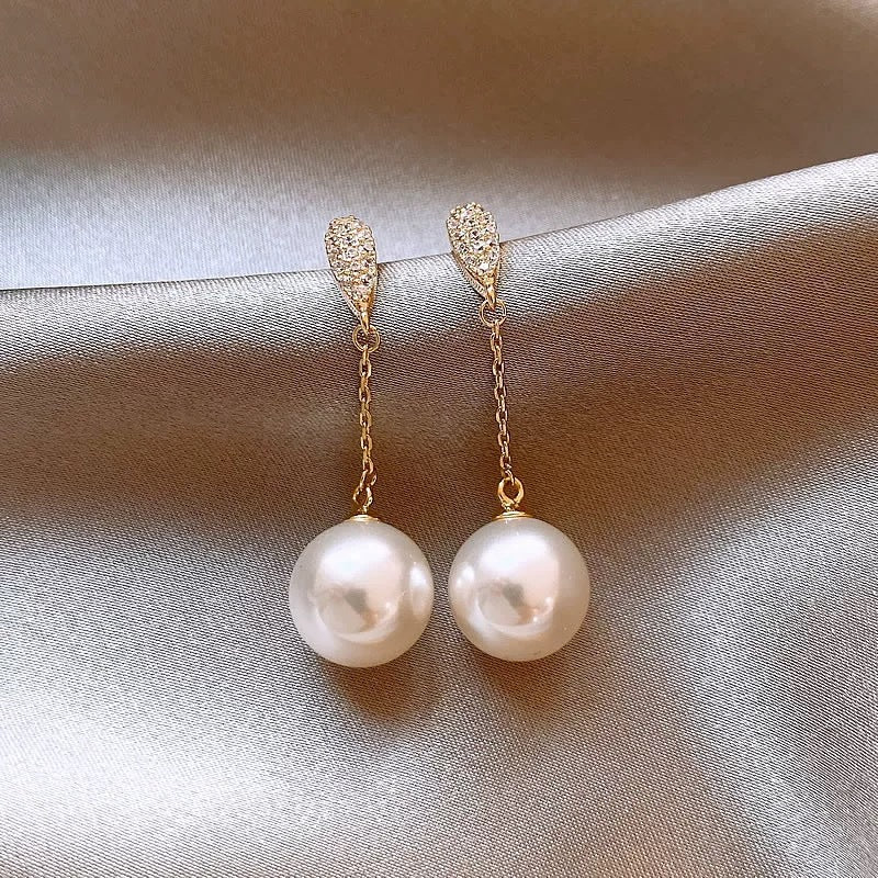 Women's Retro Affordable Luxury Gold High-grade Pearl Earrings