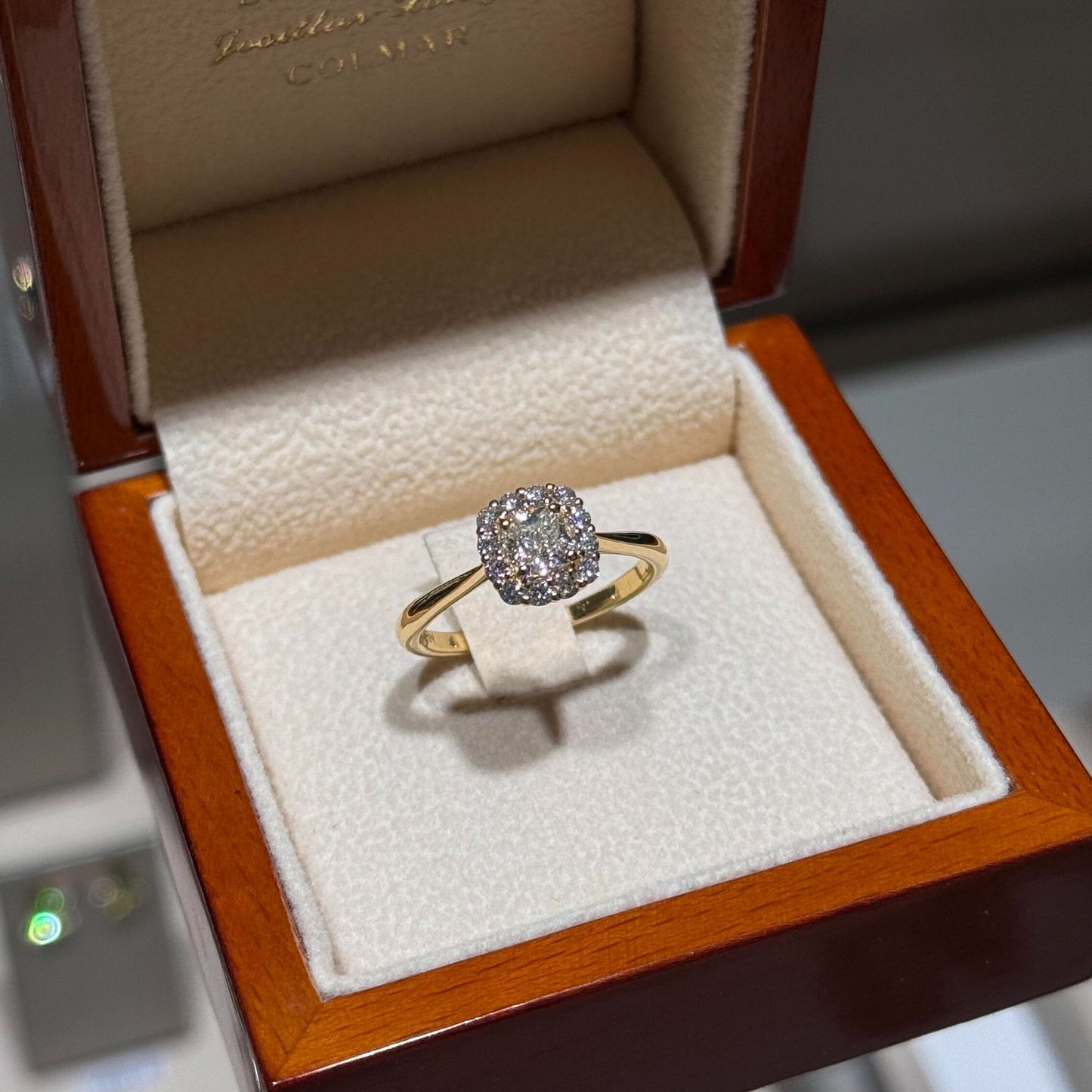Cube Simulation Moissanite Surrounded With Eight Hearts Arrows Open-end Rings