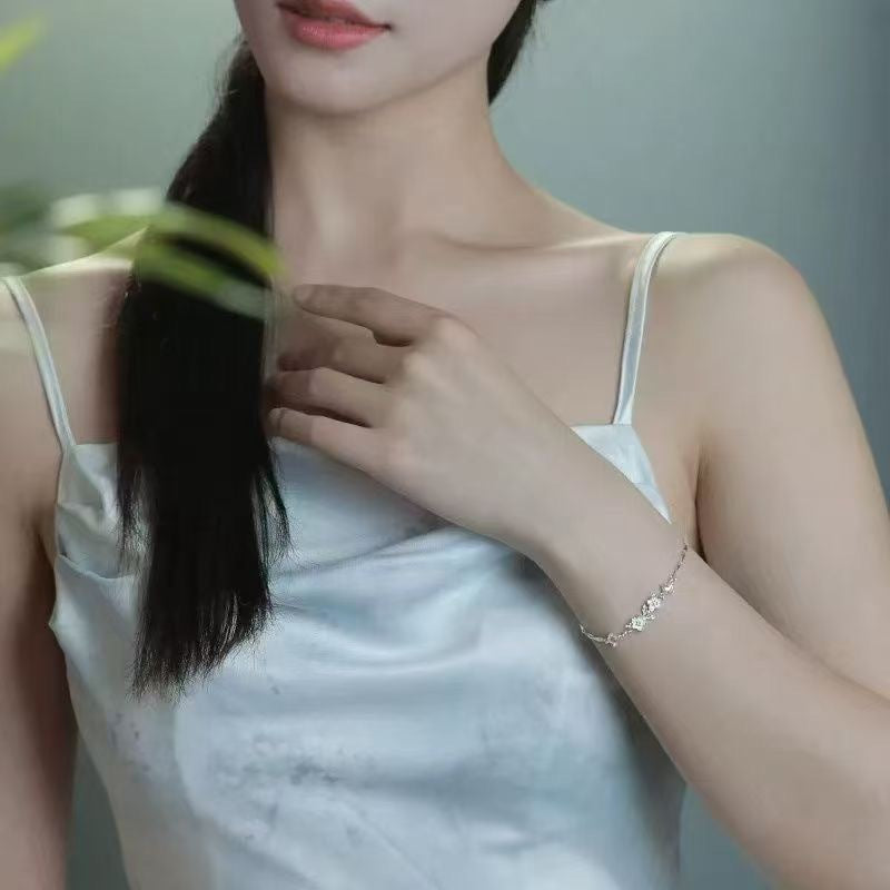 Evade For High-grade Simple Design Birthday Commemorative Gift Girlfriend Light Bracelets