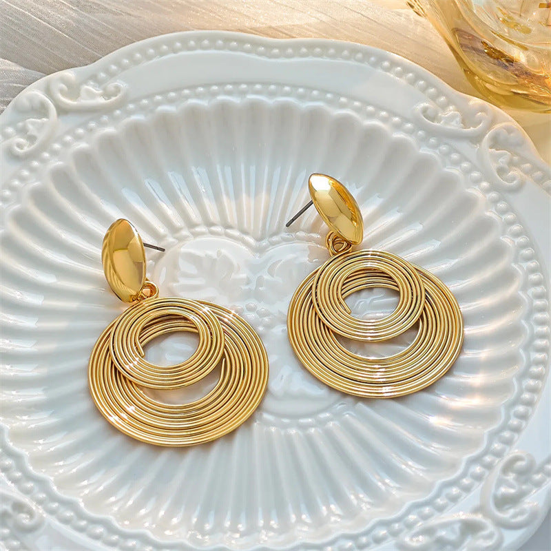 Winding Geometric Ear Metal Design Fashion Personality High-grade High-key Earrings