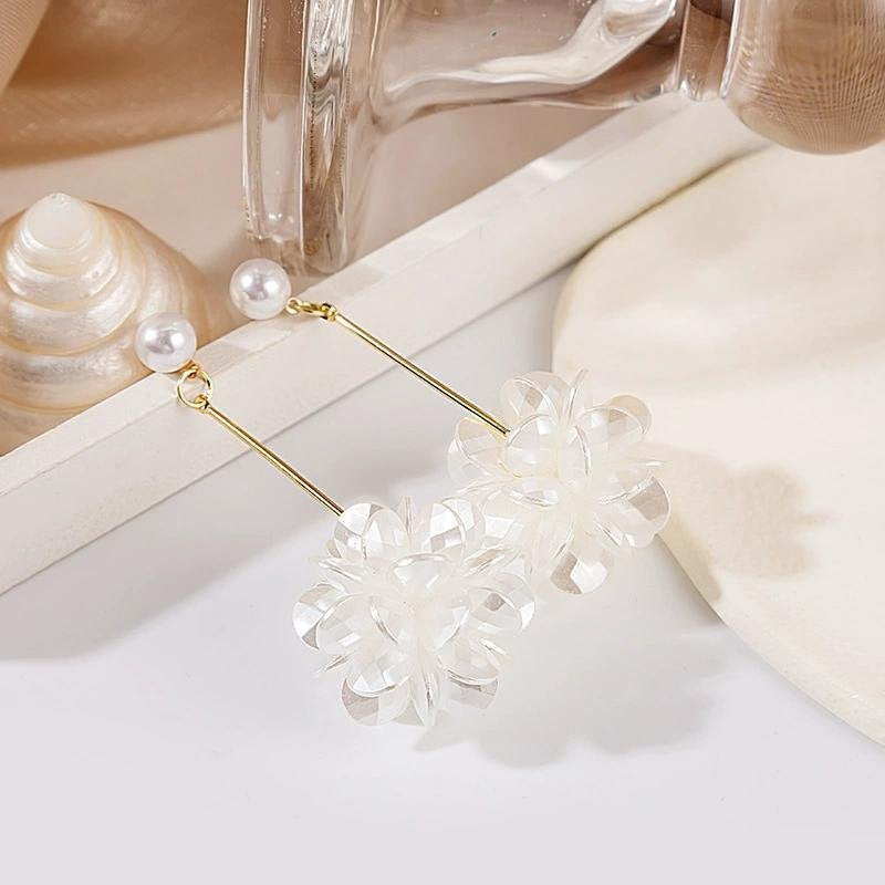 Women's Happy Duo Sweet Three-dimensional Flower Pearl Temperament Long Wild Earrings