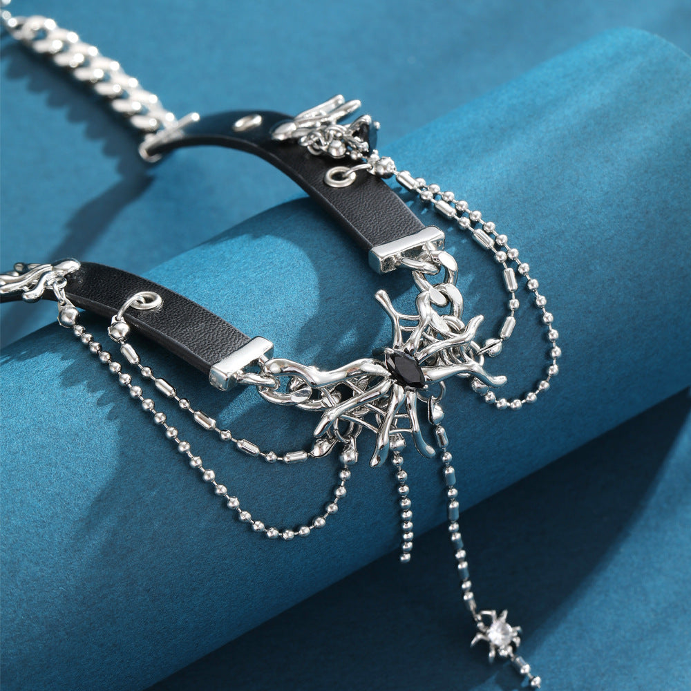 Women's Niche Sweet Cool Hot Spider Web Street Fashion Short Leather Collar