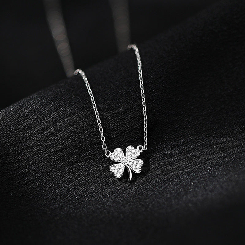 Cold Sier Clover Female Special Interest Necklaces