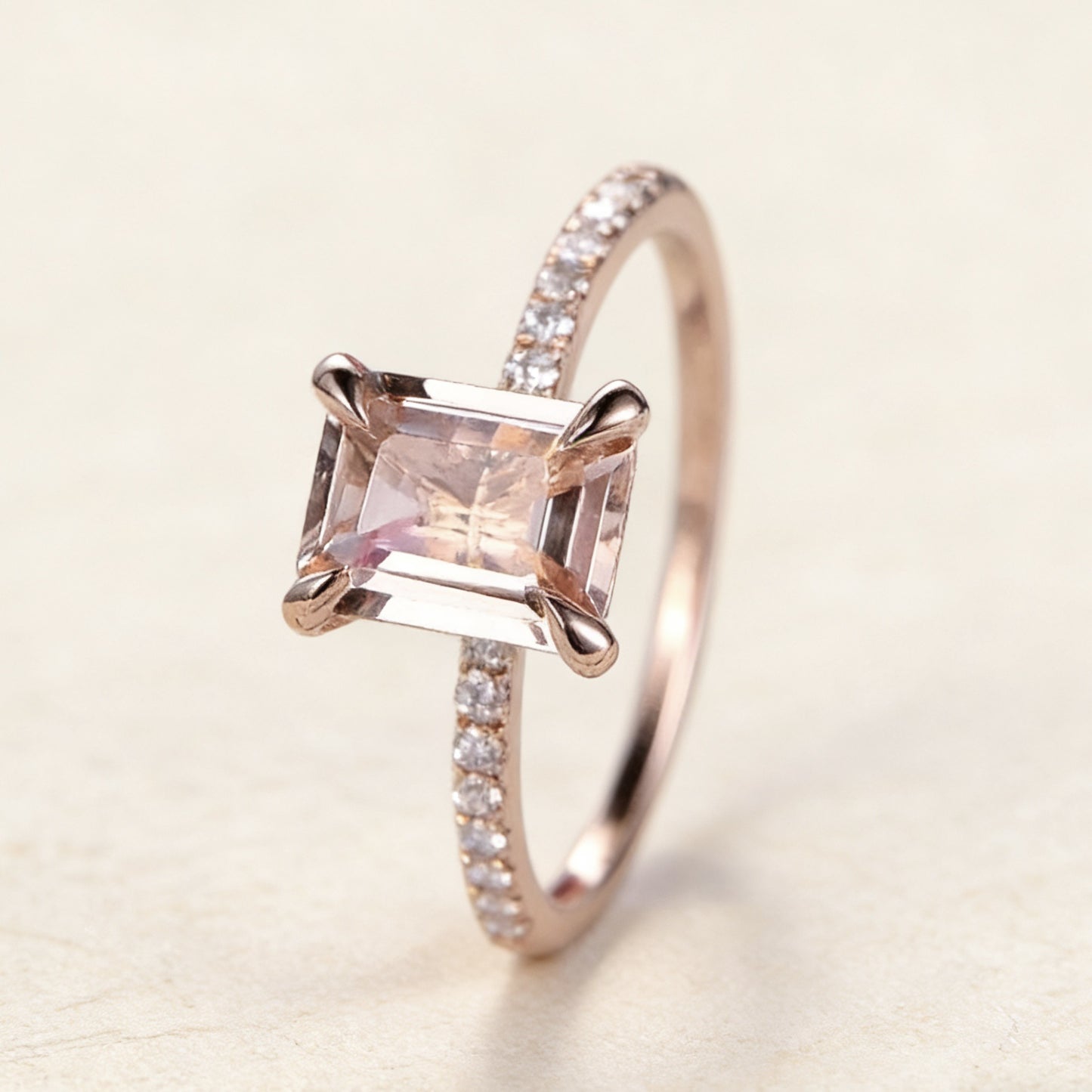 Rose Gold Inlaid Champagne Imitation Diamond Ring