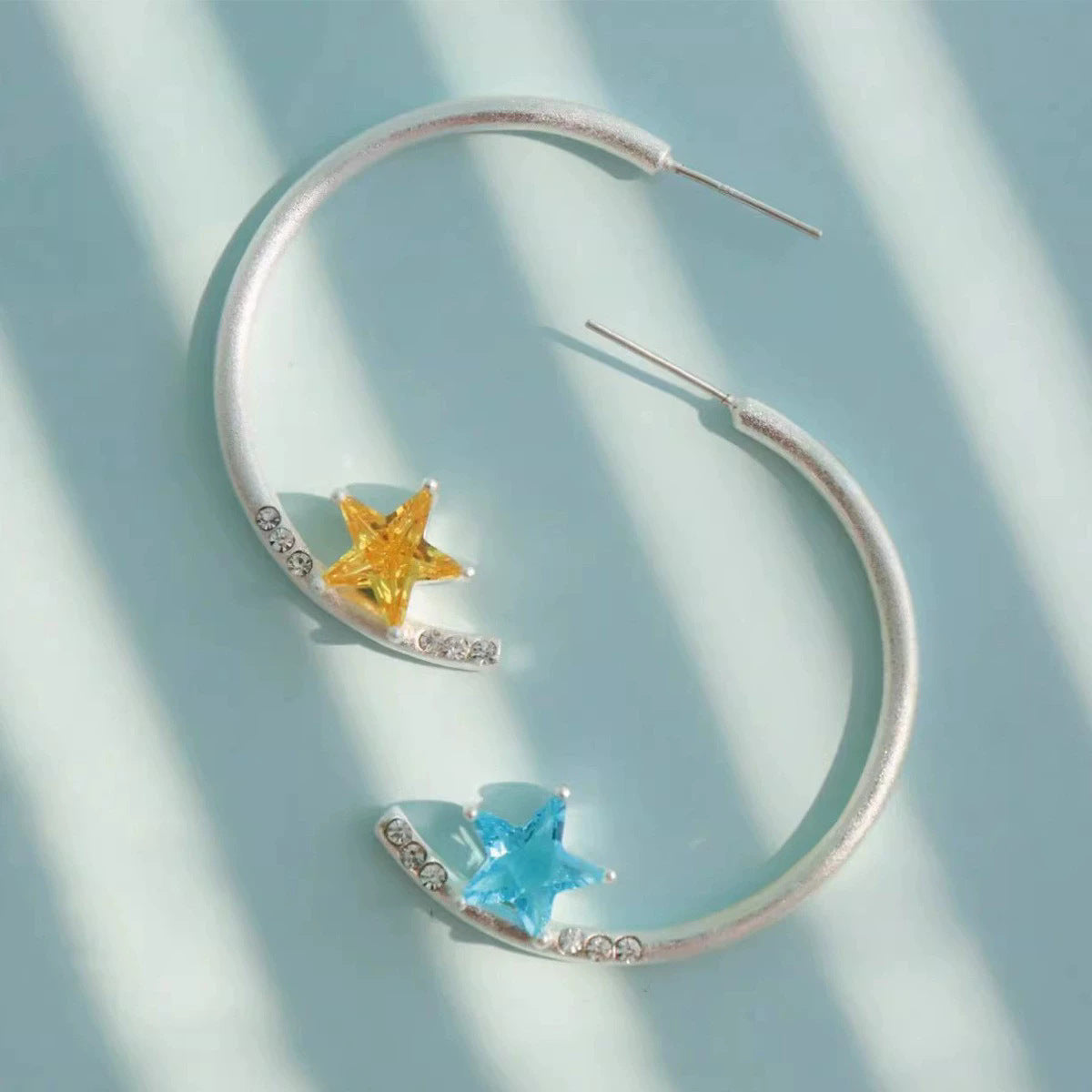 Fashion Color Shaped Female Simple Light Luxury Style Earrings