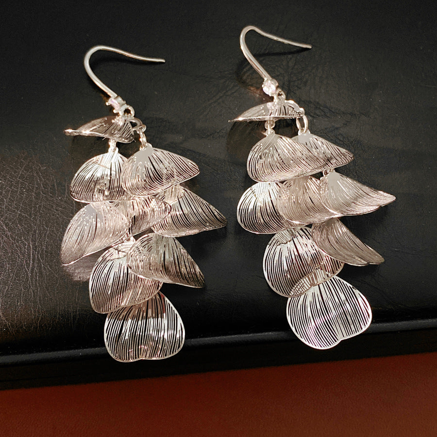 Women's Petals Hollow Tassel Exaggerated Personalized Light Luxury High-grade Earrings