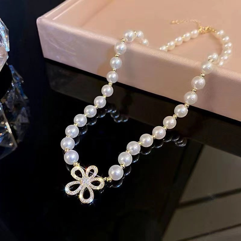 Full Diamond Five Petal Flower Imitation Pearl Love Heart Flowers Necklaces
