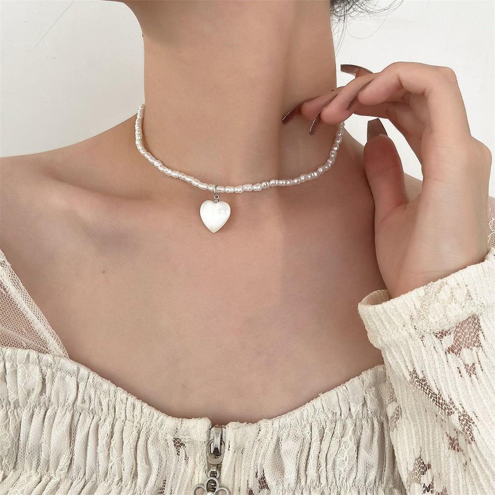 Women's Peach Heart For Classic Light Luxury Necklaces