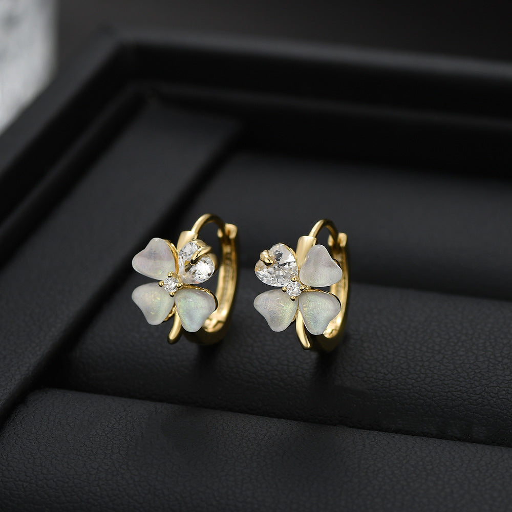 Zircon Personalized Female Niche Design Lucky Four-leaf Earrings